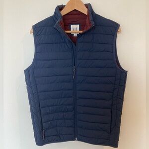 GAP Men's Navy Puffer Vest